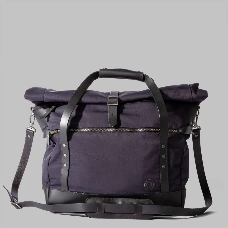 John Partridge Croxden skulderveske navy 25 l utvidbar