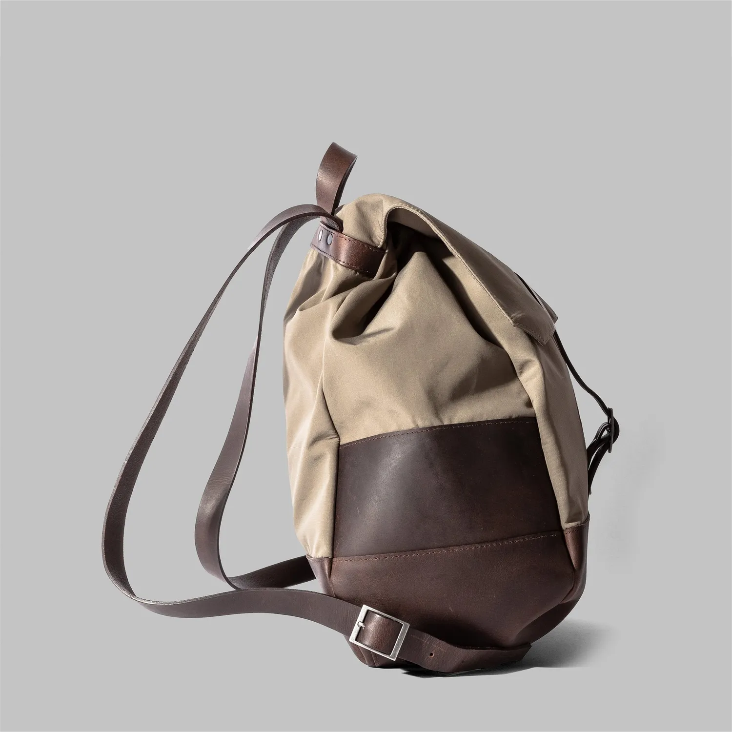 John Partridge Weston Beige Nylon Rucksack ryggsekk 27 l værbestandig