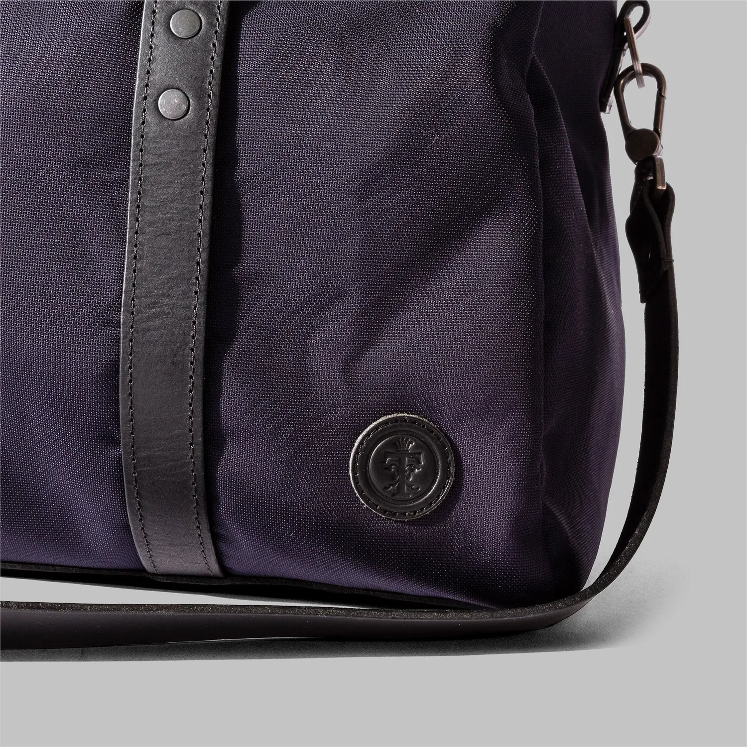 John Partridge Bexley Navy Nylon Weekender weekendbag 28 liter