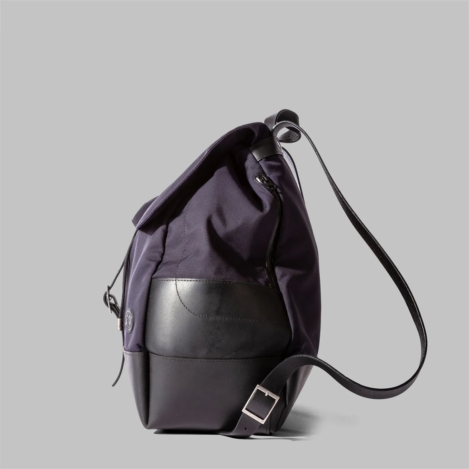 John Partridge Weston Navy Nylon Rucksack ryggsekk 27 liter