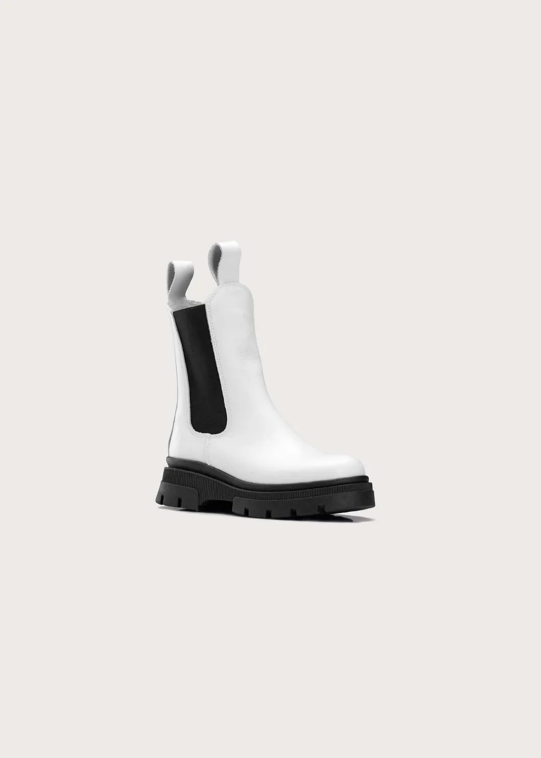 Brgn Chelsea Boot Aniline støvletter Cream nubuk én størrelse opp