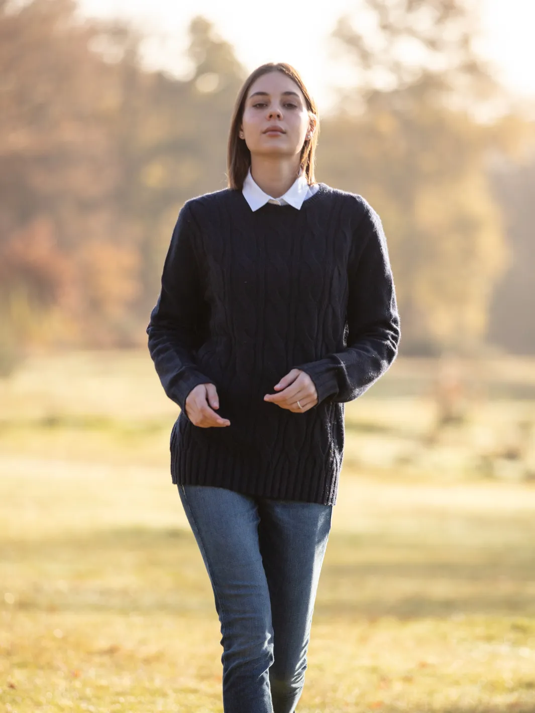 John Partridge Cable Knit Jumper kabelstrikket genser marineblå lammeullblanding