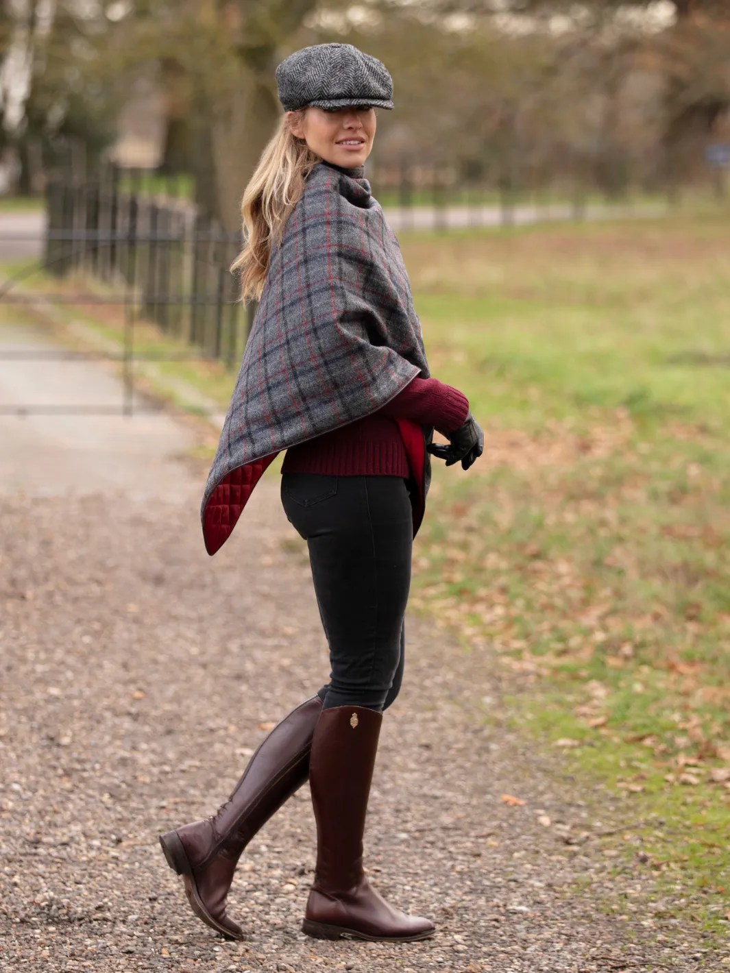John Partridge Tweed Shawl sjal grå multirute, quiltfôr