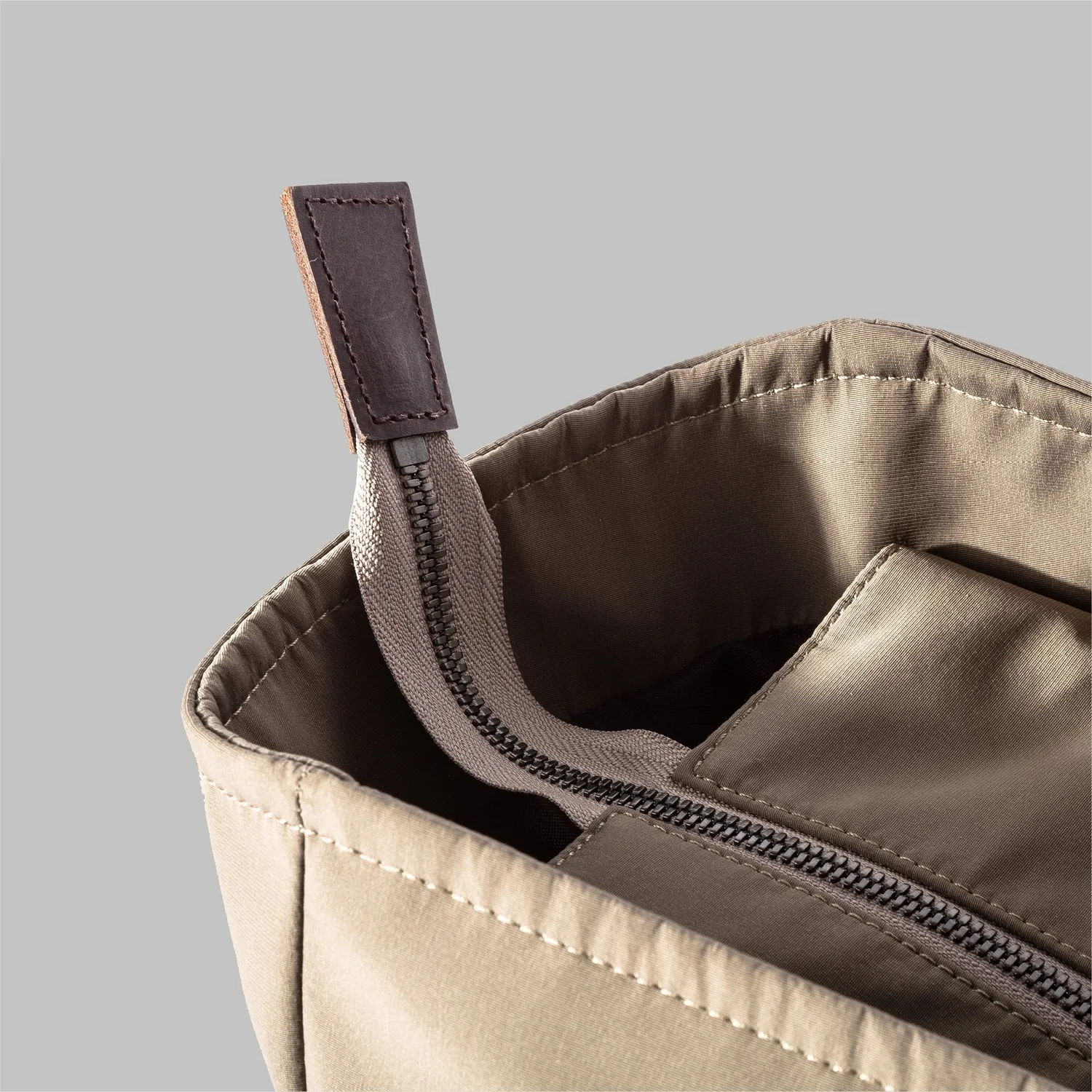 John Partridge Appdale Large totebag beige 31 liter vannavvisende