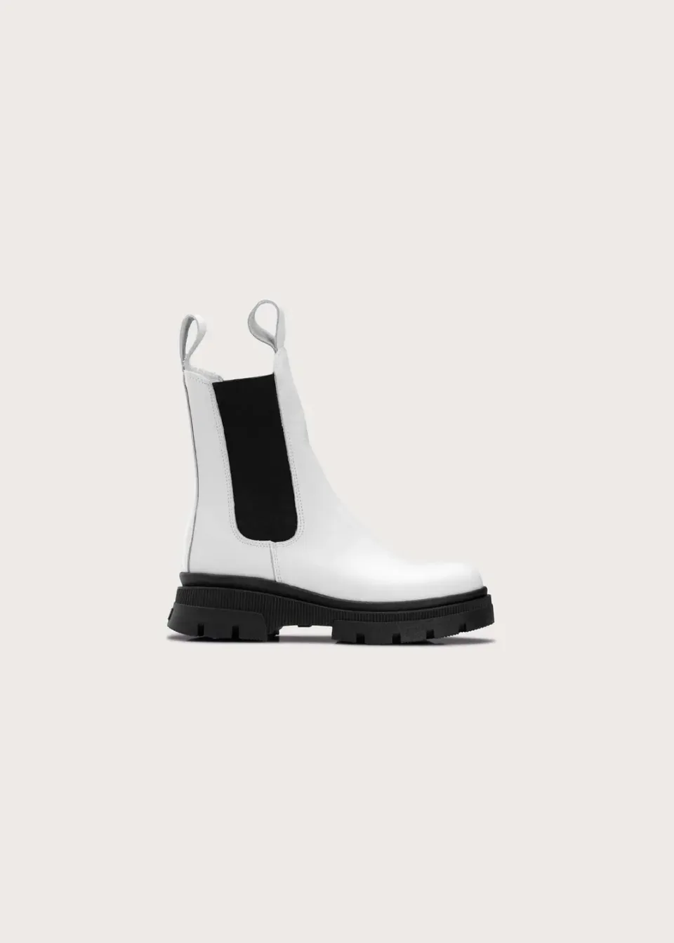 Brgn Chelsea Boot Aniline støvletter Cream nubuk én størrelse opp