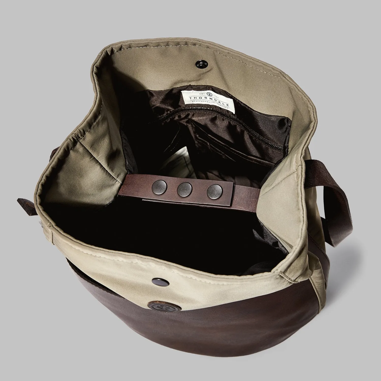 John Partridge Moseley Beige Nylon Bucket Bag bøtteveske