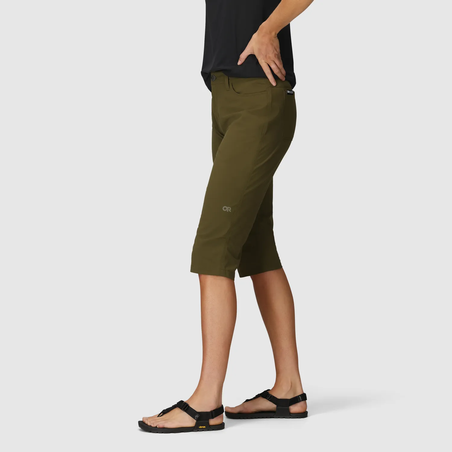Outdoor Research Ferrosi Capris capribukse Dark Olive dame UPF 50+
