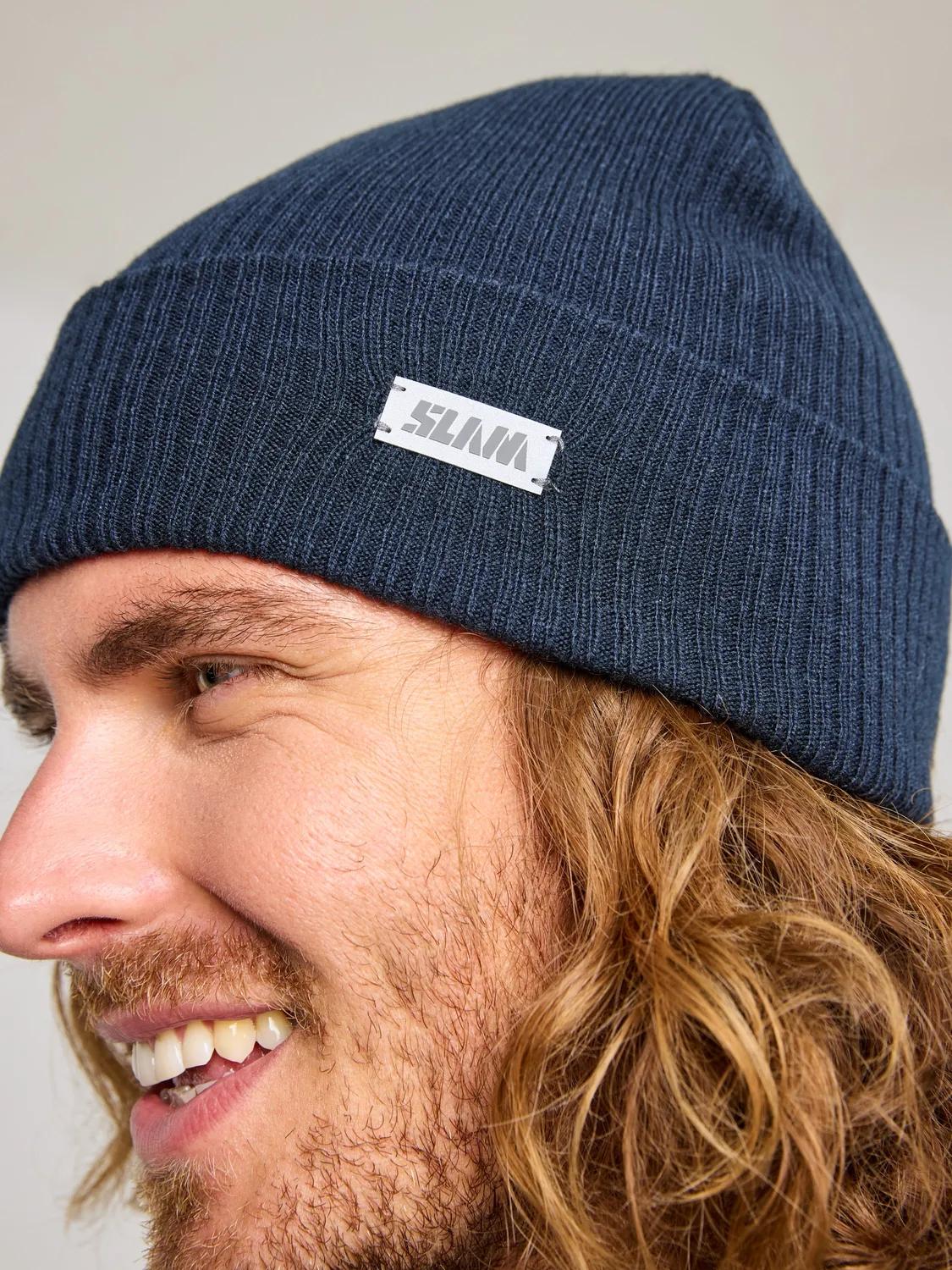 Slam Slam Cable Beanie strikkelue mørk marineblå