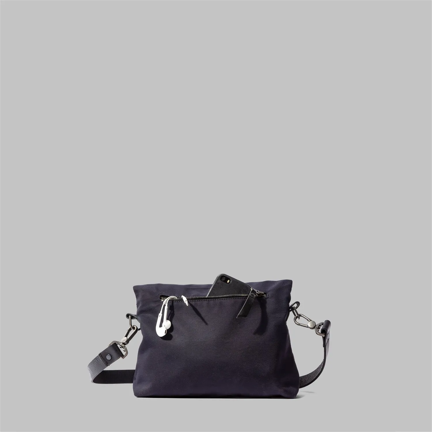 John Partridge Ellesmere Cross Body Bag skulderveske Navy Nylon 14 L