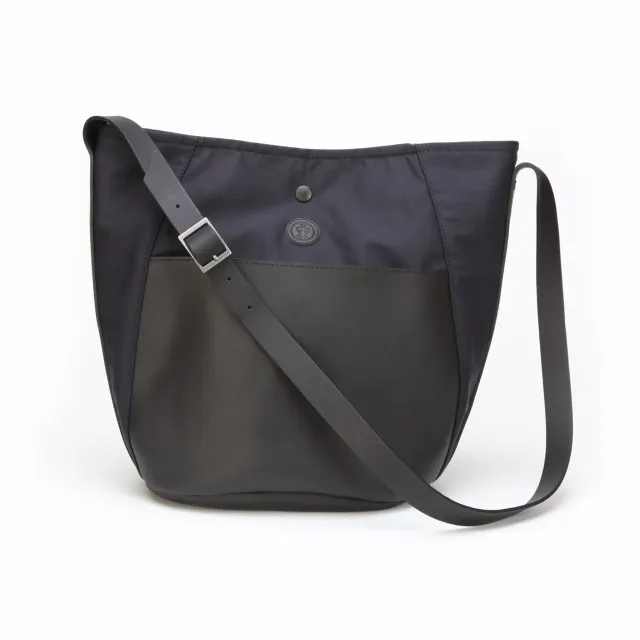 John Partridge Moseley bøtteveske Navy nylon 19 liter