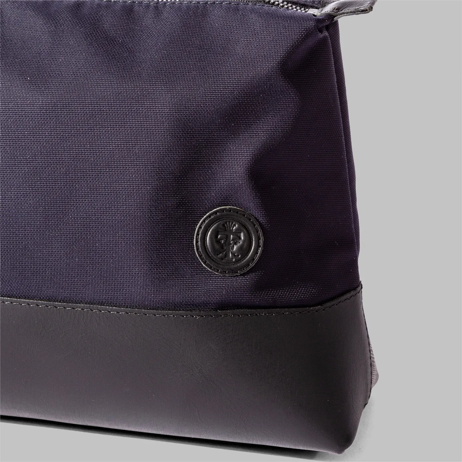John Partridge Silverdale toalettmappe navy 8 l nylon