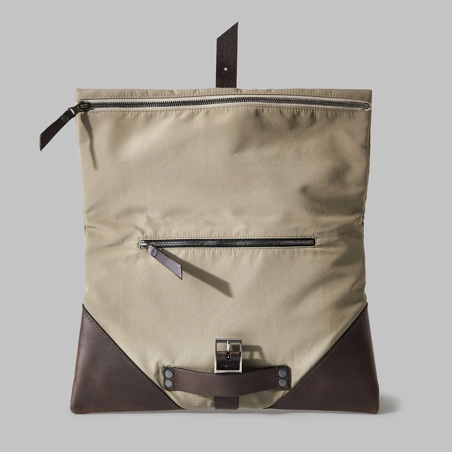John Partridge Anslow clutchveske beige nylon 2 liter