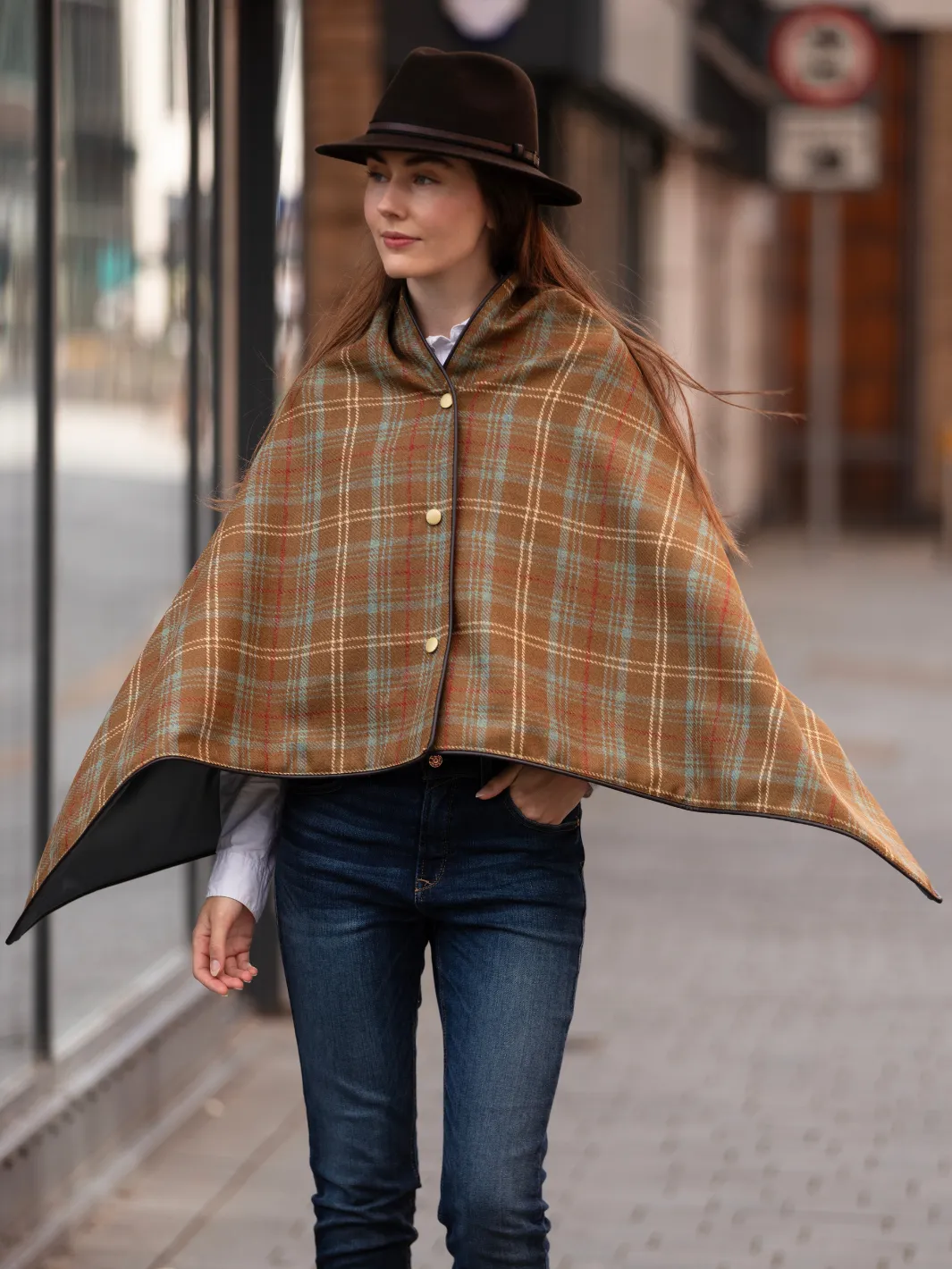 John Partridge Tweed Shawl tweedsjal brun blå rutet ull