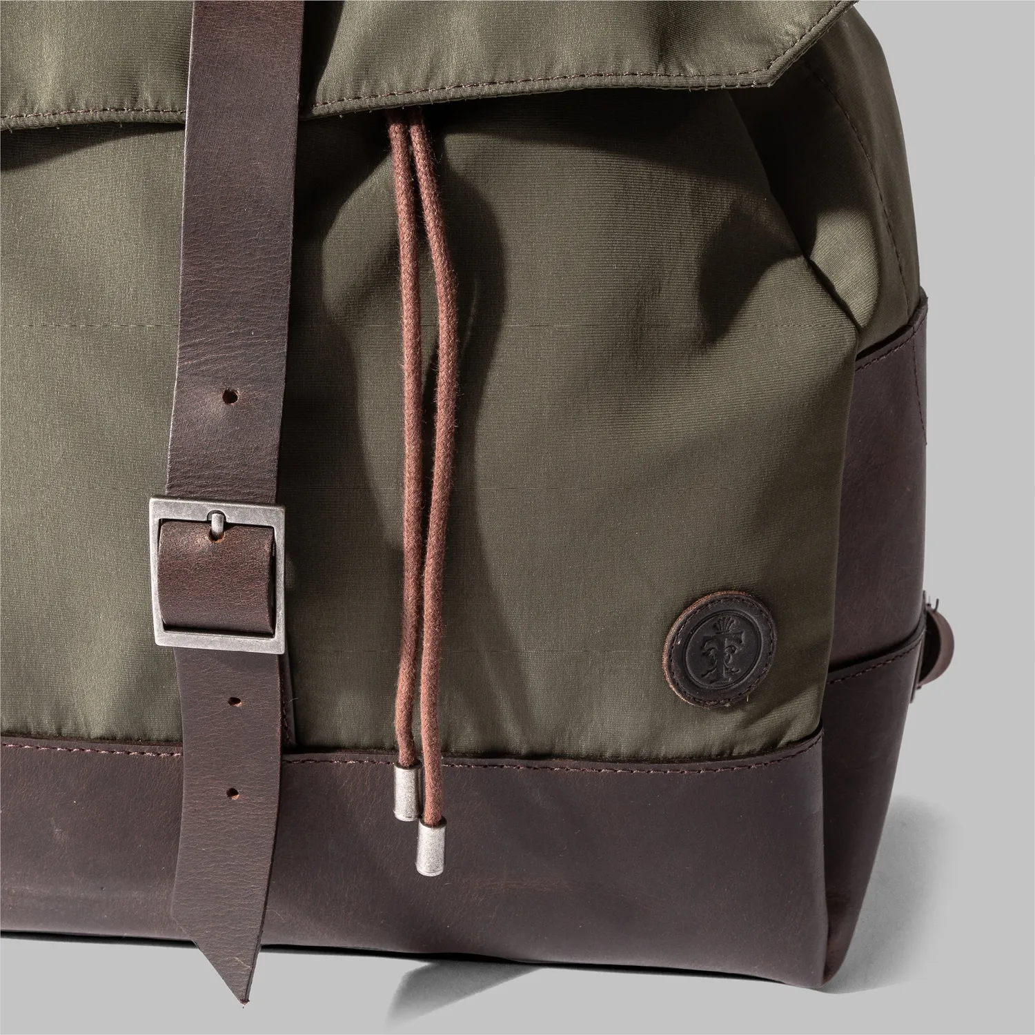 John Partridge Weston ryggsekk olivengrønn nylon 27 liter