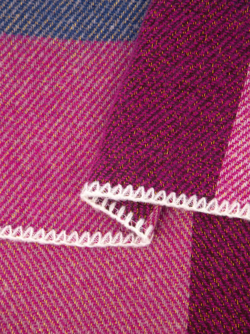 John Partridge Heavyweight Scarf skjerf fuksia rutete viskose