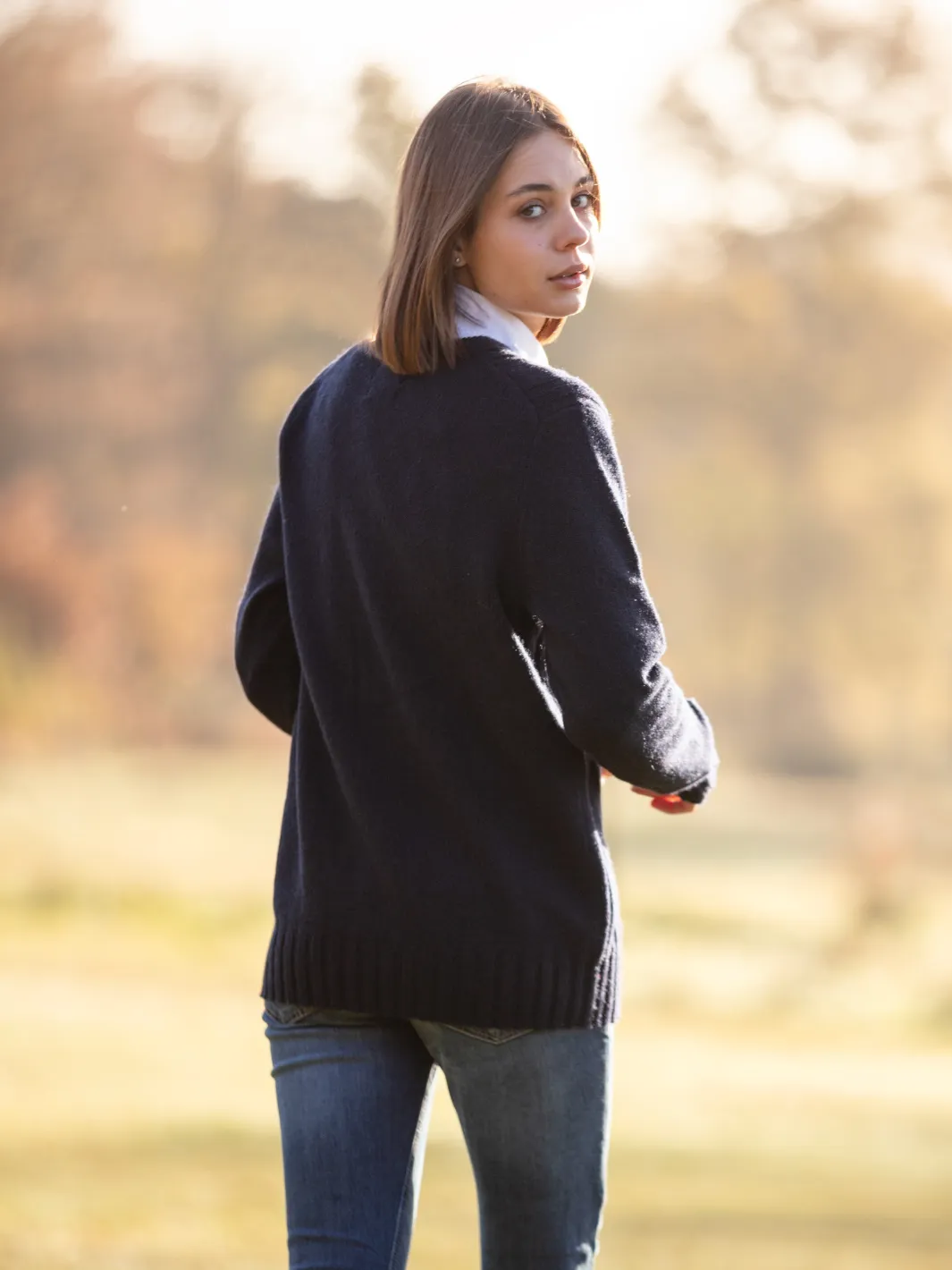 John Partridge Cable Knit Jumper kabelstrikket genser marineblå lammeullblanding