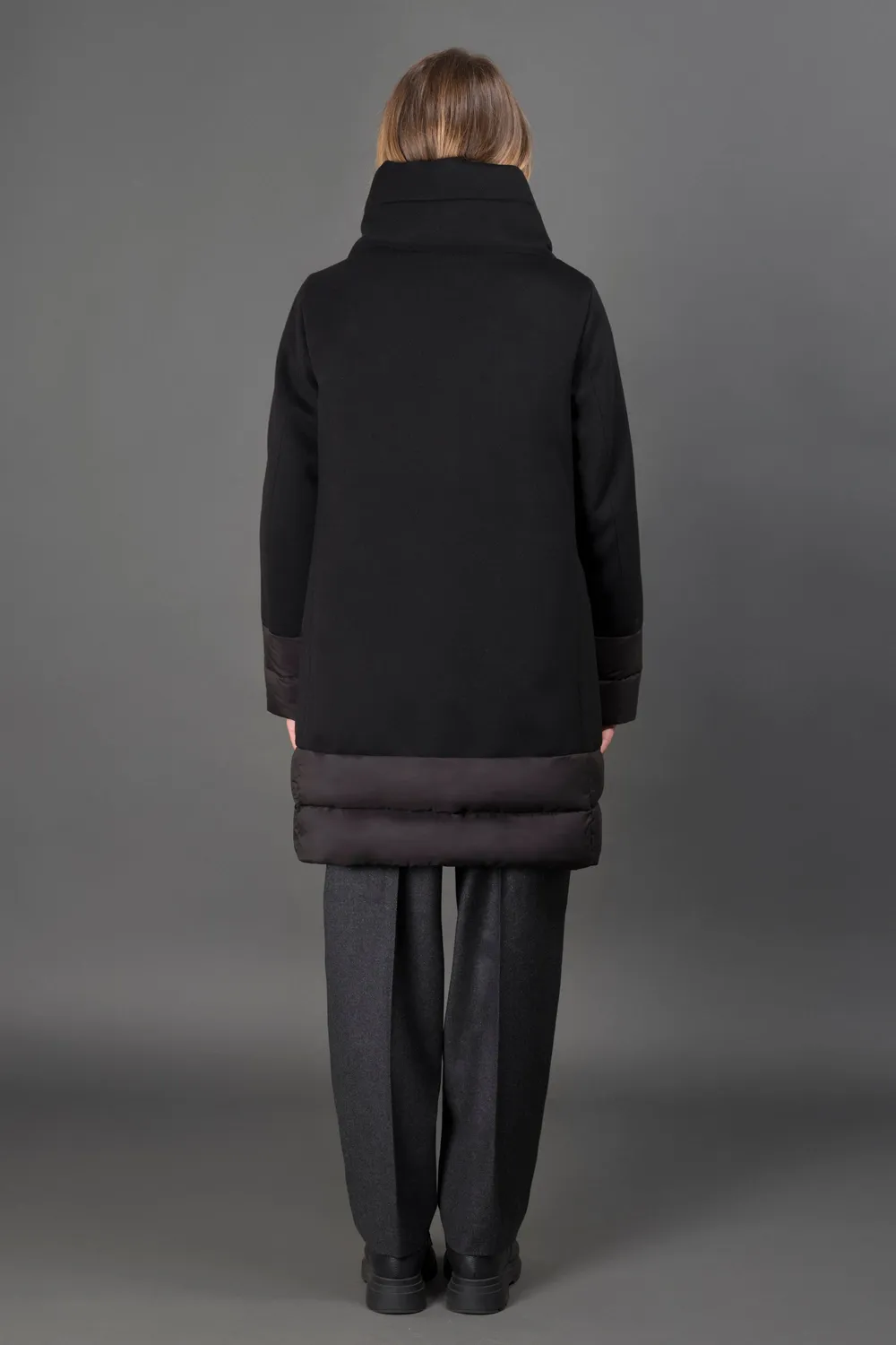 Moorer SORAYA-LE lang frakk svart dun ull cashmere