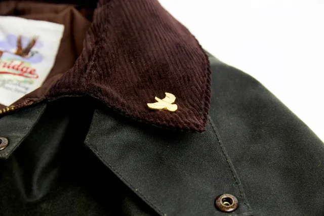 John Partridge The Partridge Pin jakkepin gullfarget