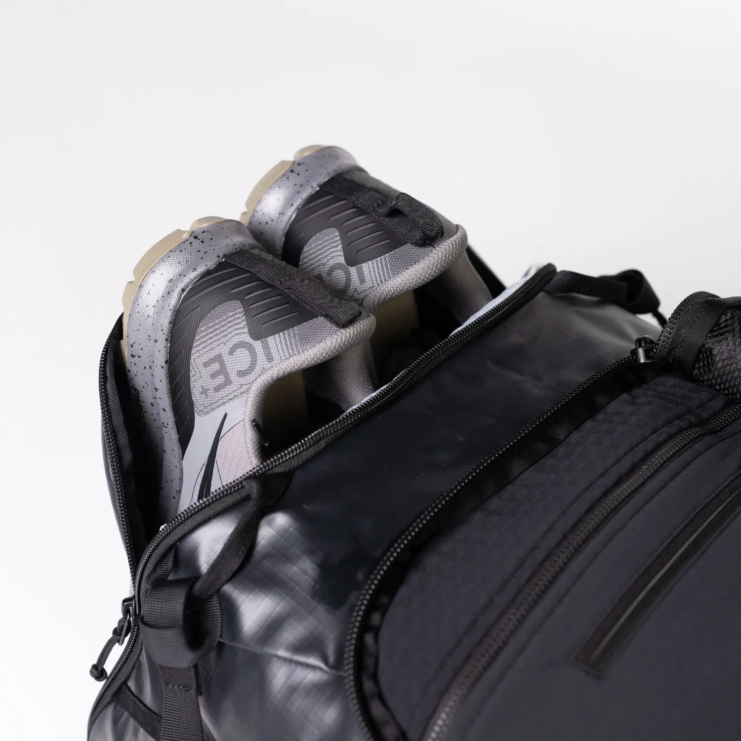 Outdoor Research CarryOut Duffel 65L duffelbag svart
