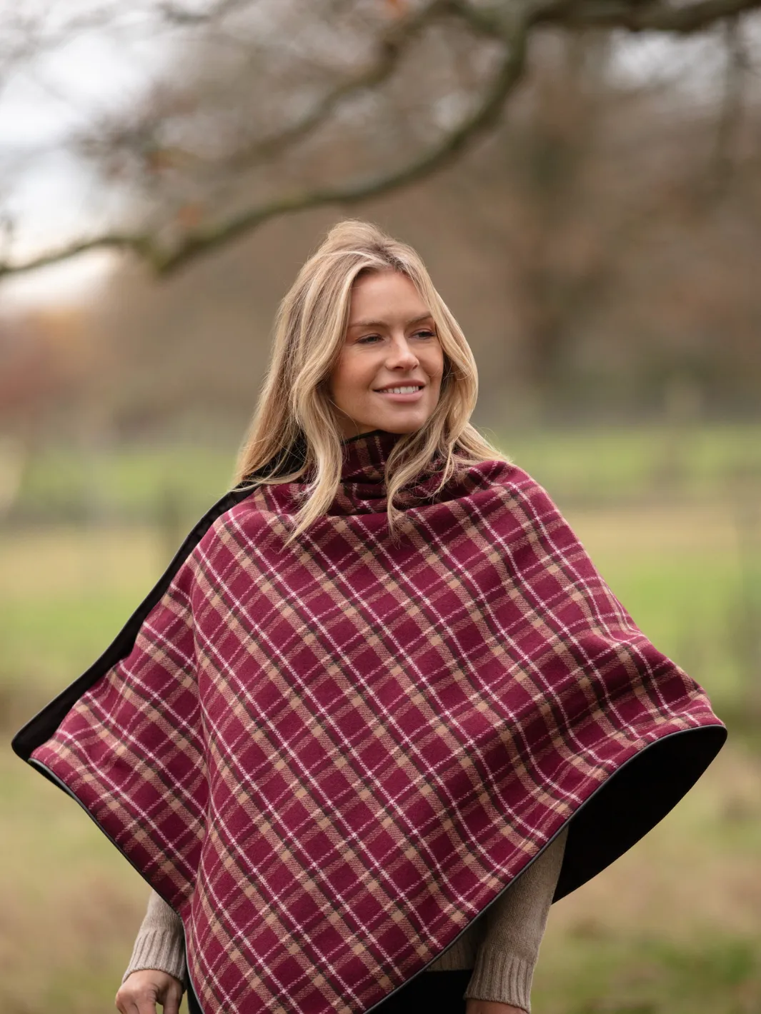 John Partridge Tweed Shawl tweedsjal burgunder rutet ull
