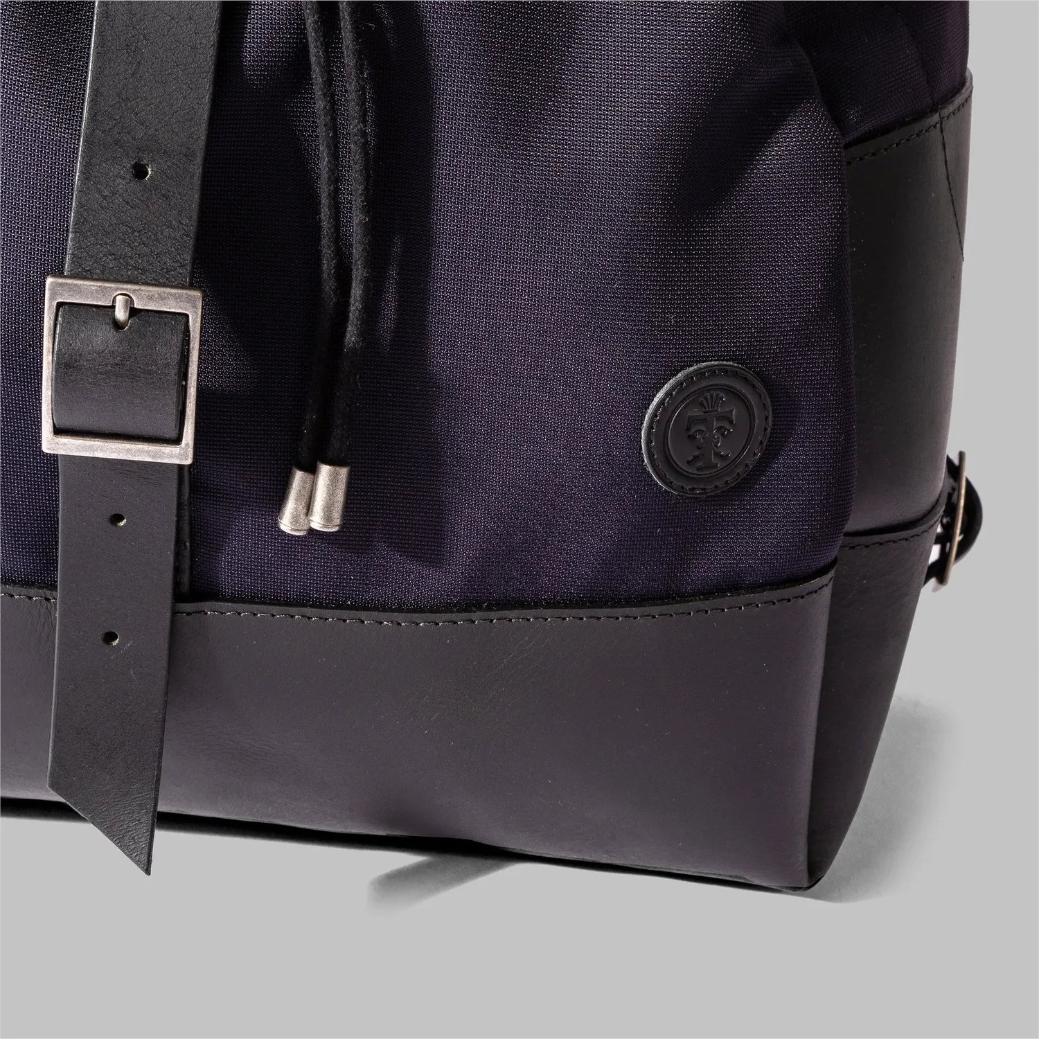 John Partridge Weston Navy Nylon Rucksack ryggsekk 27 liter