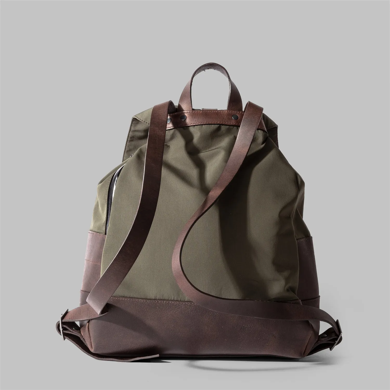 John Partridge Weston ryggsekk olivengrønn nylon 27 liter