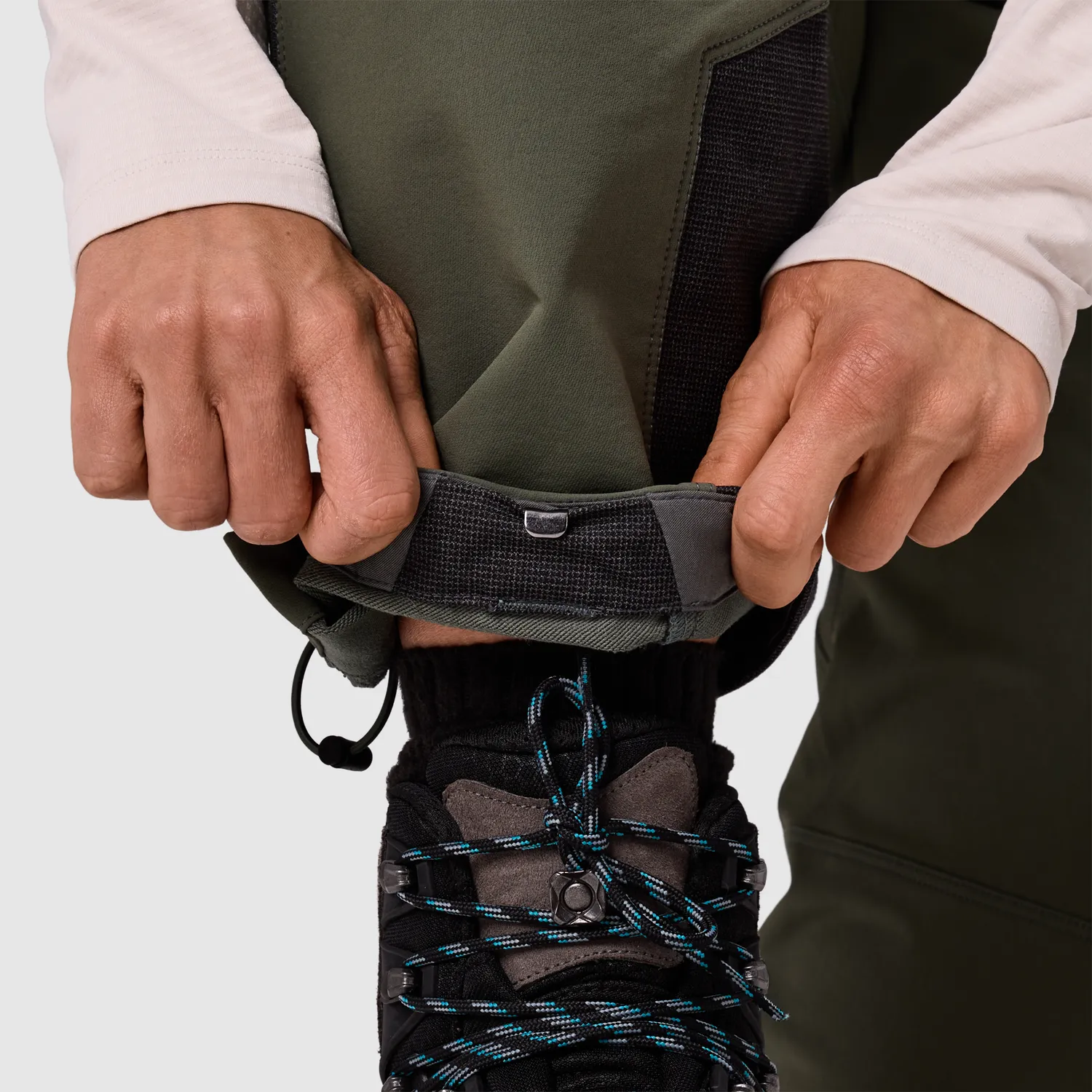 Outdoor Research Cirque III Pant turbukse dame Dark Laurel stretch