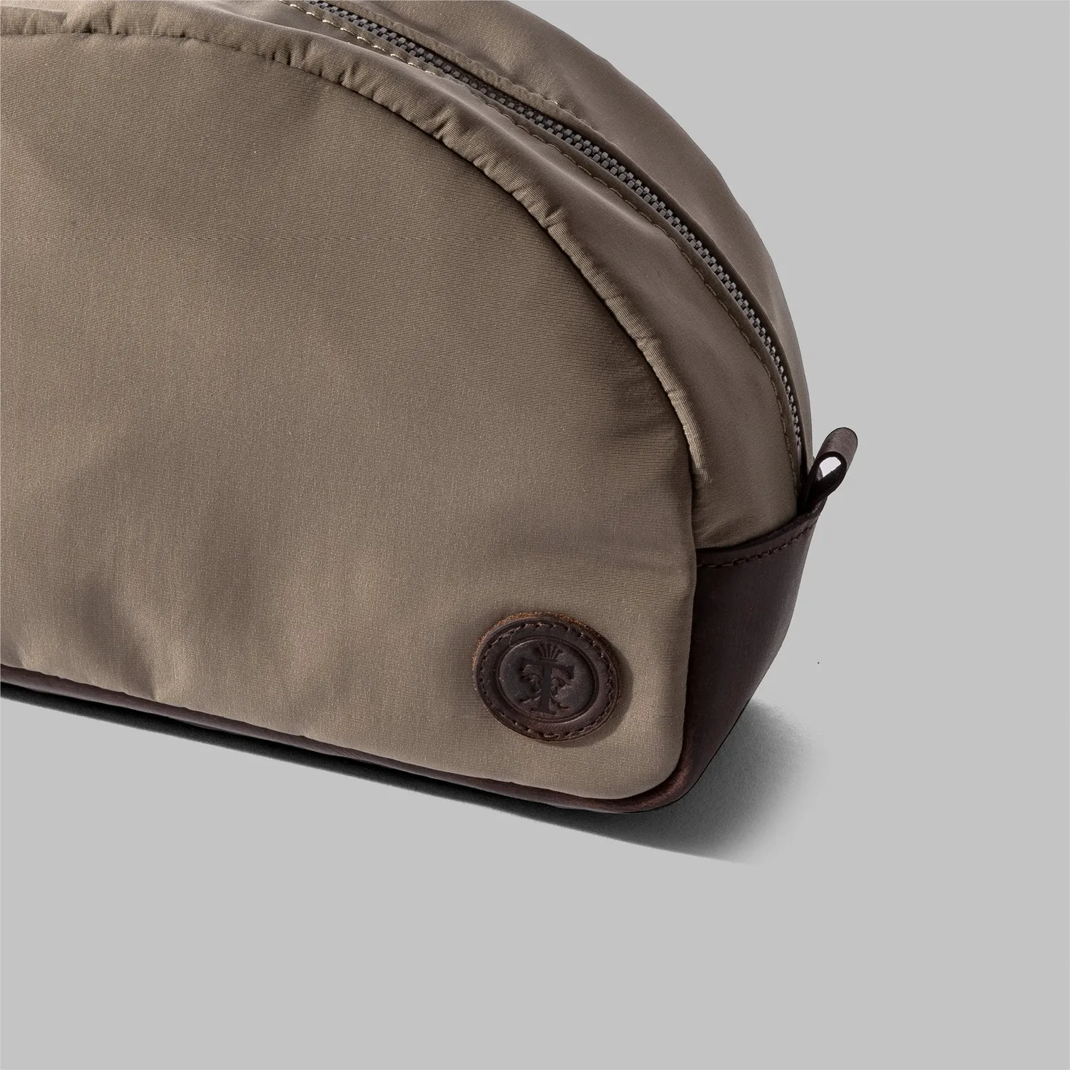 John Partridge Asterley toalettmappe beige 4 l vannavvisende